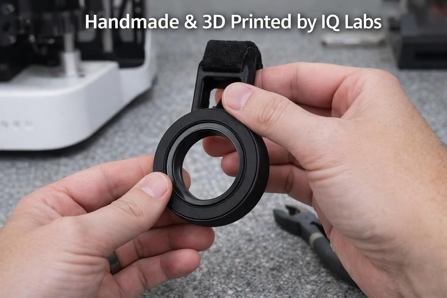 Magnetic Steering Wheel Phone Mount – Universal Fit for Iphone Magsafe & Android Devices